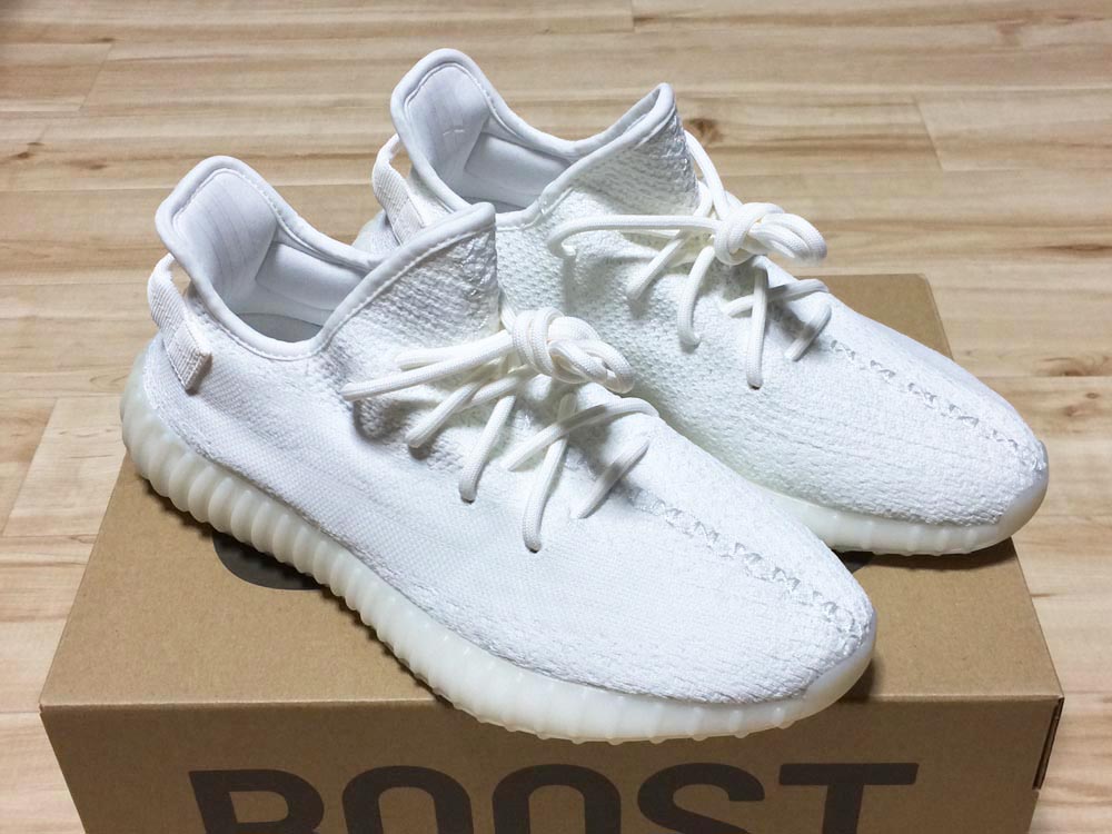 イージーブーストトリプルホワイトyeezy boost 350 v2 - スニーカー