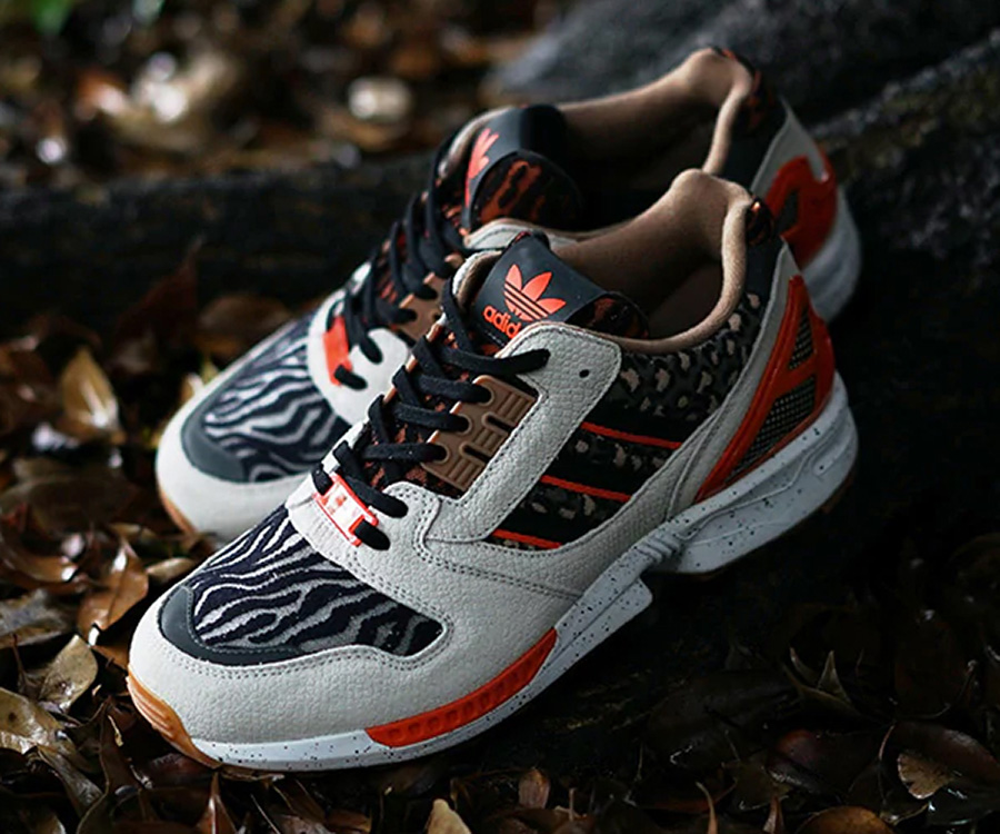 adidas】ZX8000（スニーカー、27.5cm） - スニーカー