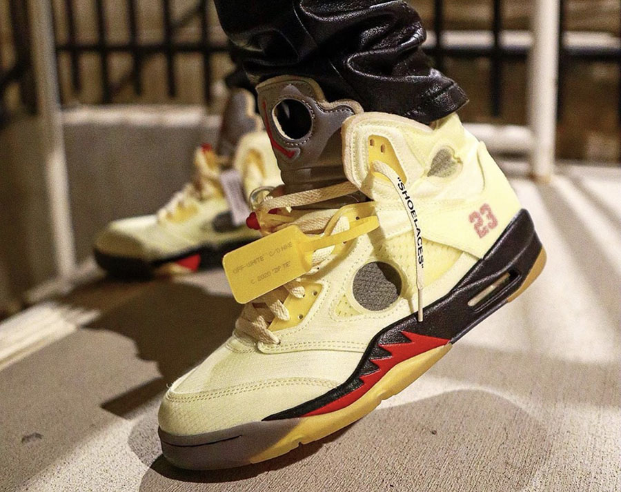 大人気☆ リトルキッズ AirJordan 5 Off-White Sail 19.5cm