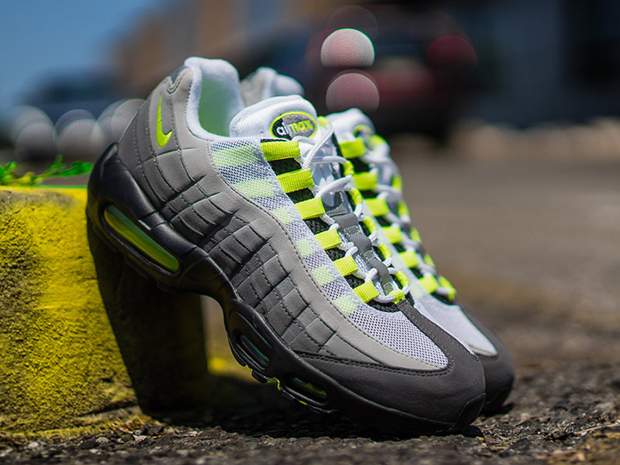 AIR MAX 95 OG 2020年　復刻　NIKE ナイキ　yellow