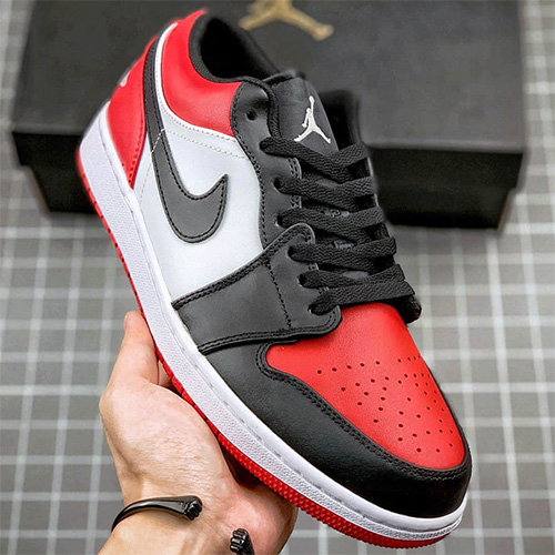 美品27.0us9 NIKE air jordan 1 bred toe つま赤