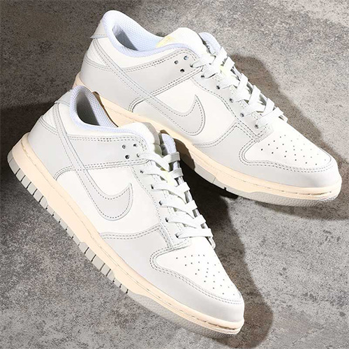 期間限定３０％ＯＦＦ！ WMNS NIKE DUNK LOW LIGHT BONE ダンク ライト