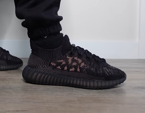 アディダスYZY350 V2 CMPCT\