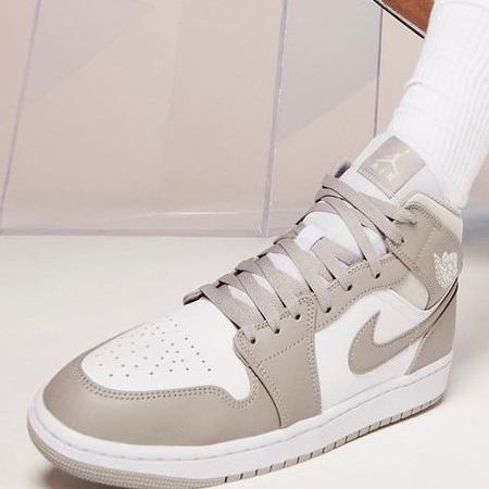 入手困難♪希少 NIKE ジョーダン１ ミッド リネン Linen★送料込 ☆関税/送料込☆ ナイキ エア ジョーダン1 ミッド リネン LINEN