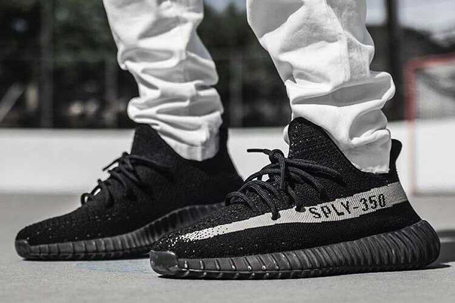 Yeezy アディダス イージーブースト350 V2 ブラックYeezy - スニーカー